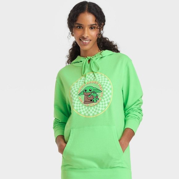 NEW Women's Star War Green Baby Yoda Graphic Grogu Sweater Pant Set Size Small - Picture 2 of 7